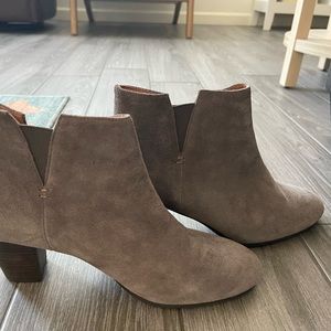 Gentle Souls, Kenneth Cole: Brenna leather boot, size 9.5••